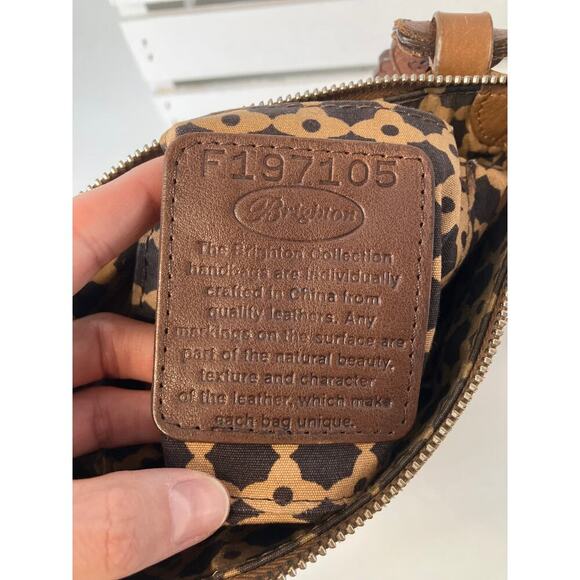 BRIGHTON 197105 SMALL BROWN PEBBLED LEATHER CROSSBODY BAG - Picture 12 of 15